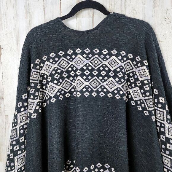 Mossimo Supply Co Aztec Print Fringed Poncho Sweater Black Size S/M - Picture 9 of 11